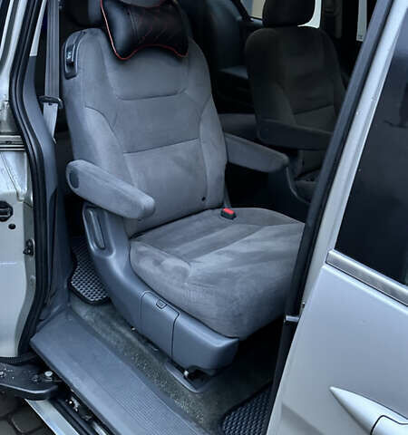 Серый Хонда Одиссей, объемом двигателя 3.47 л и пробегом 257 тыс. км за 5999 $, фото 27 на Automoto.ua