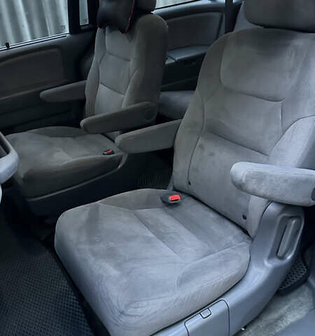 Серый Хонда Одиссей, объемом двигателя 3.47 л и пробегом 257 тыс. км за 5999 $, фото 28 на Automoto.ua