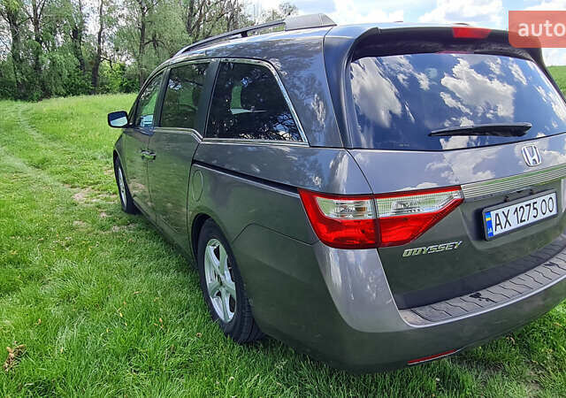 Серый Хонда Одиссей, объемом двигателя 3.47 л и пробегом 301 тыс. км за 11850 $, фото 27 на Automoto.ua