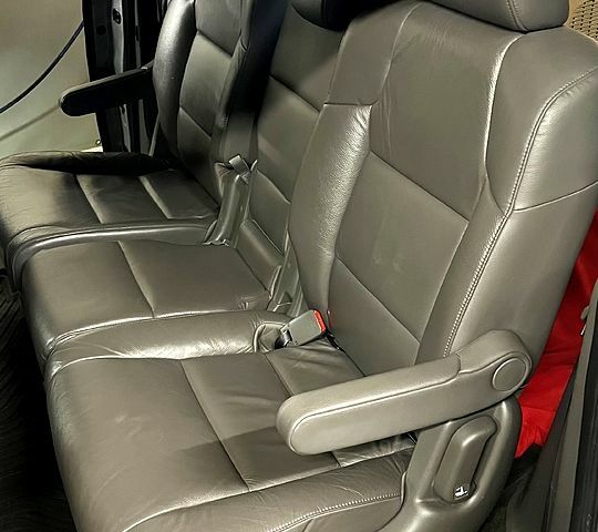 Сірий Хонда Одіссей, об'ємом двигуна 3.5 л та пробігом 115 тис. км за 15000 $, фото 9 на Automoto.ua
