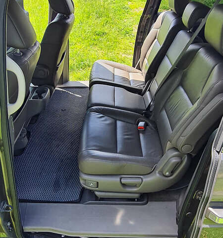 Серый Хонда Одиссей, объемом двигателя 3.47 л и пробегом 301 тыс. км за 11850 $, фото 11 на Automoto.ua