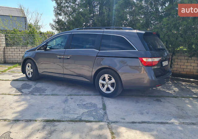 Серый Хонда Одиссей, объемом двигателя 3.47 л и пробегом 301 тыс. км за 11850 $, фото 36 на Automoto.ua