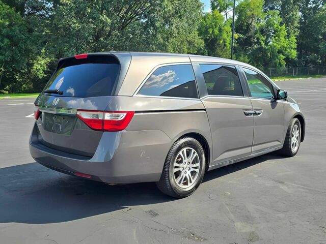 Серый Хонда Одиссей, объемом двигателя 3.5 л и пробегом 90 тыс. км за 5300 $, фото 4 на Automoto.ua