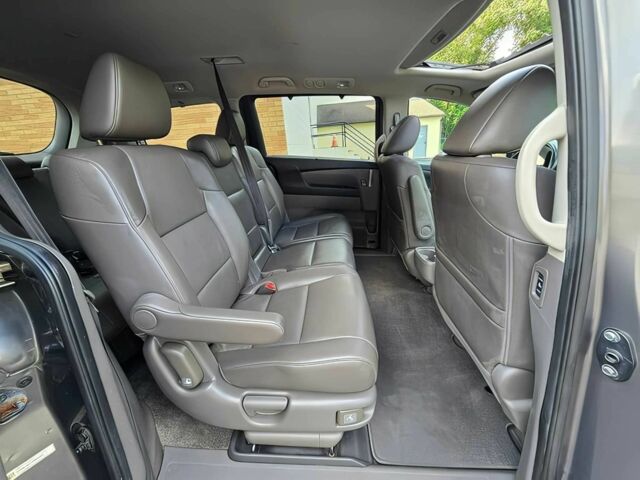 Серый Хонда Одиссей, объемом двигателя 3.5 л и пробегом 90 тыс. км за 5300 $, фото 12 на Automoto.ua