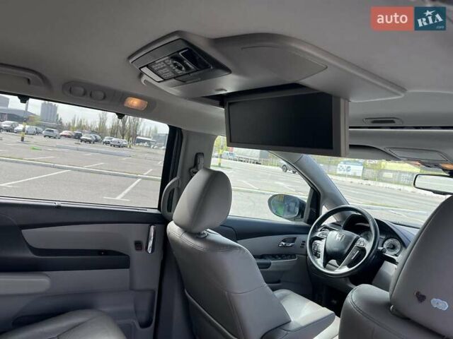 Хонда Одиссей 2013 в Киеве на Automoto.ua Серый Хонда Одиссей, объемом двигателя 3.47 л и пробегом 270 тыс. км за 16500 $, фото 16 на Automoto.ua