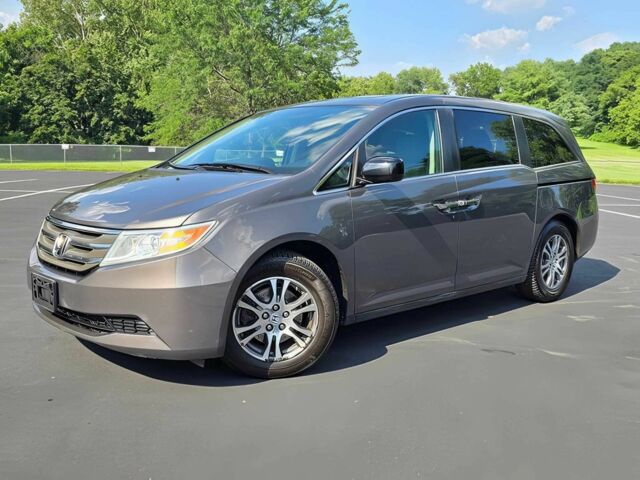 Серый Хонда Одиссей, объемом двигателя 3.5 л и пробегом 90 тыс. км за 5300 $, фото 2 на Automoto.ua