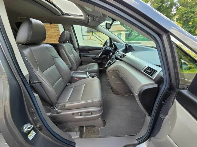 Серый Хонда Одиссей, объемом двигателя 3.5 л и пробегом 90 тыс. км за 5300 $, фото 10 на Automoto.ua