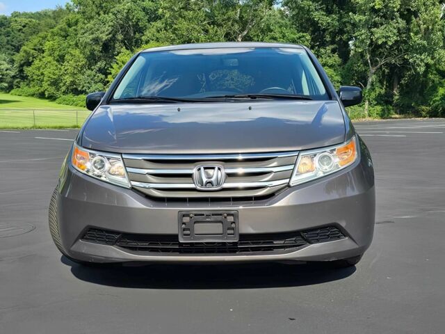 Серый Хонда Одиссей, объемом двигателя 3.5 л и пробегом 90 тыс. км за 5300 $, фото 1 на Automoto.ua