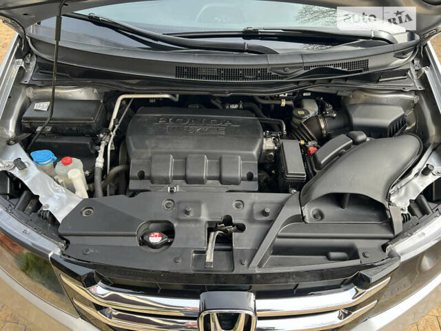 Серый Хонда Одиссей, объемом двигателя 3.5 л и пробегом 86 тыс. км за 17500 $, фото 25 на Automoto.ua