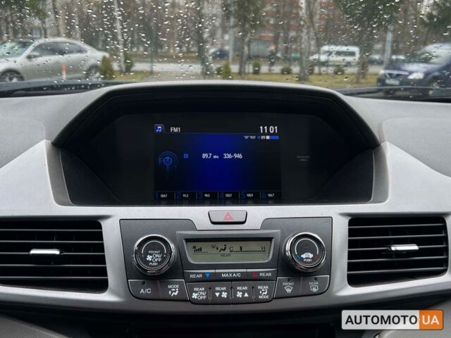Серый Хонда Одиссей, объемом двигателя 3.5 л и пробегом 140 тыс. км за 14800 $, фото 12 на Automoto.ua