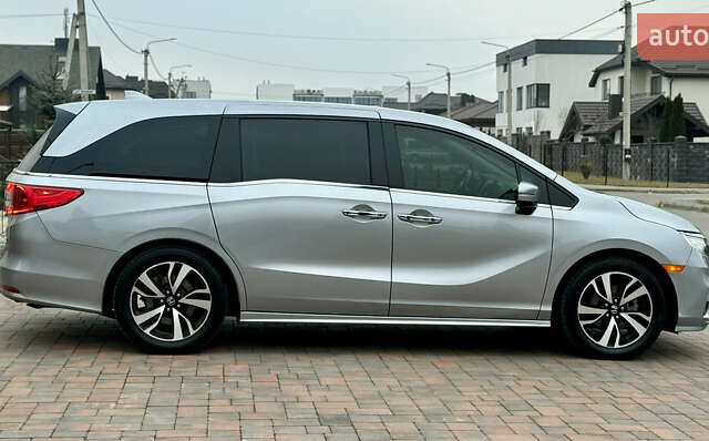 Сірий Хонда Одіссей, об'ємом двигуна 3.5 л та пробігом 127 тис. км за 25999 $, фото 22 на Automoto.ua