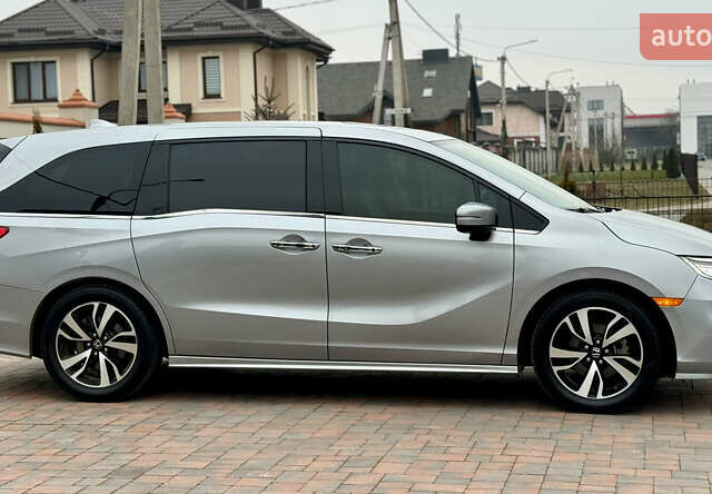 Сірий Хонда Одіссей, об'ємом двигуна 3.5 л та пробігом 127 тис. км за 25999 $, фото 23 на Automoto.ua