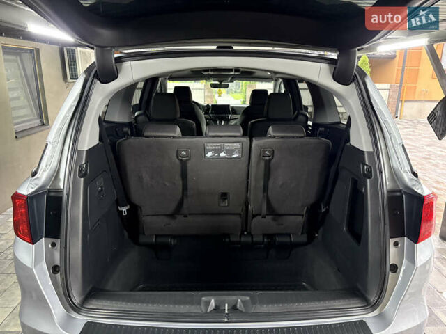 Серый Хонда Одиссей, объемом двигателя 3.47 л и пробегом 191 тыс. км за 19500 $, фото 10 на Automoto.ua