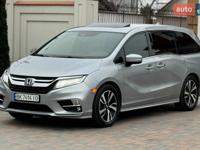 Сірий Хонда Одіссей, об'ємом двигуна 3.5 л та пробігом 127 тис. км за 25999 $, фото 2 на Automoto.ua