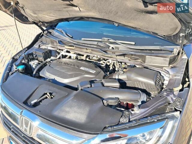 Серый Хонда Одиссей, объемом двигателя 3.47 л и пробегом 32 тыс. км за 25000 $, фото 27 на Automoto.ua