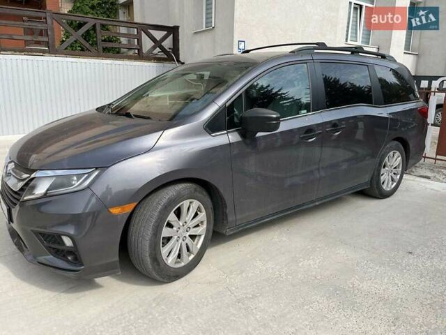 Серый Хонда Одиссей, объемом двигателя 3.47 л и пробегом 55 тыс. км за 23900 $, фото 1 на Automoto.ua