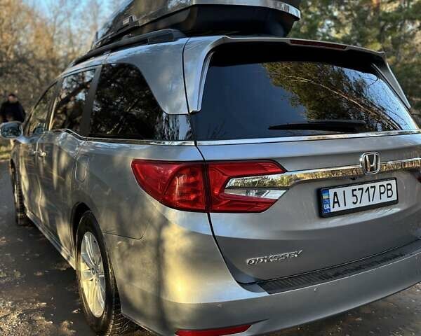 Серый Хонда Одиссей, объемом двигателя 3.47 л и пробегом 117 тыс. км за 22500 $, фото 6 на Automoto.ua