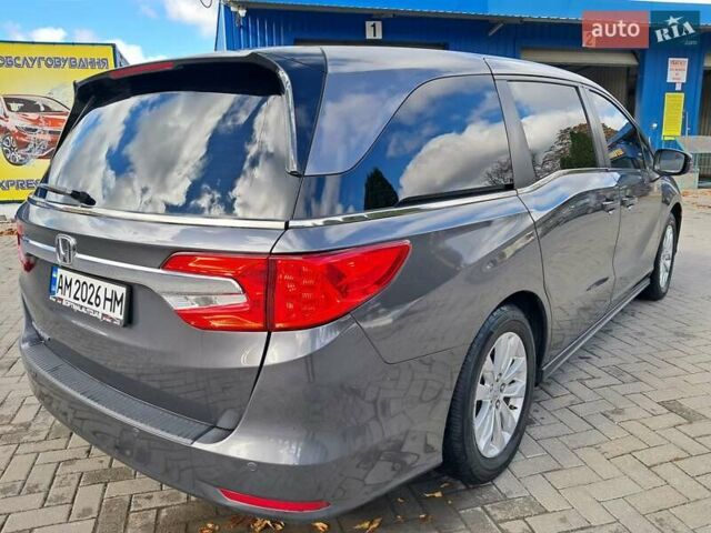 Серый Хонда Одиссей, объемом двигателя 3.47 л и пробегом 32 тыс. км за 25000 $, фото 11 на Automoto.ua