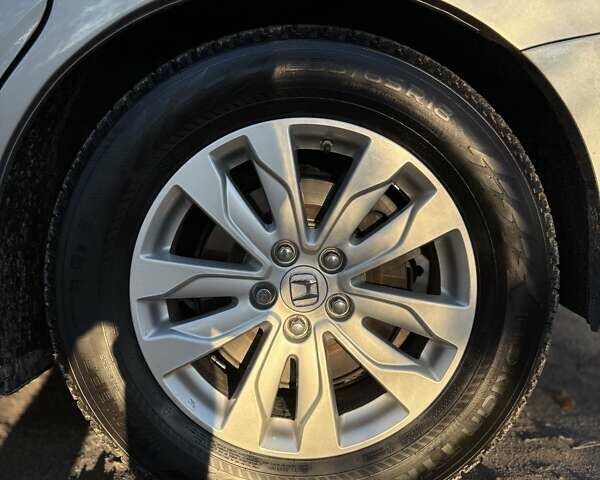 Серый Хонда Одиссей, объемом двигателя 3.47 л и пробегом 117 тыс. км за 22500 $, фото 18 на Automoto.ua