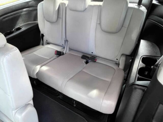 Сірий Хонда Одіссей, об'ємом двигуна 3.5 л та пробігом 43 тис. км за 20000 $, фото 13 на Automoto.ua