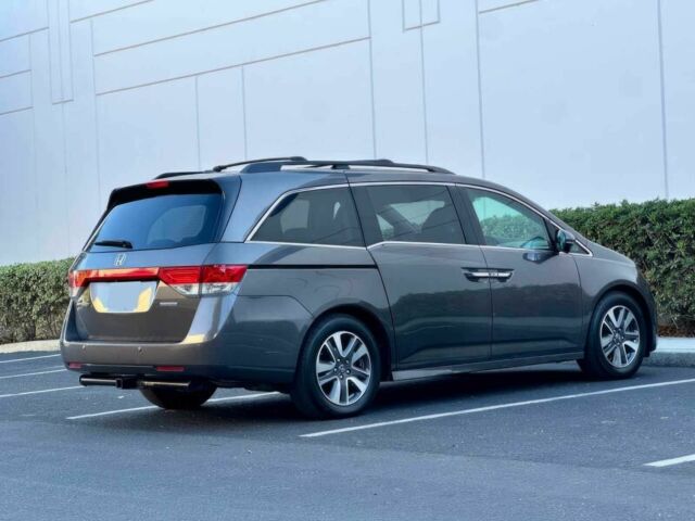 Серый Хонда Одиссей, объемом двигателя 3.5 л и пробегом 80 тыс. км за 14500 $, фото 13 на Automoto.ua