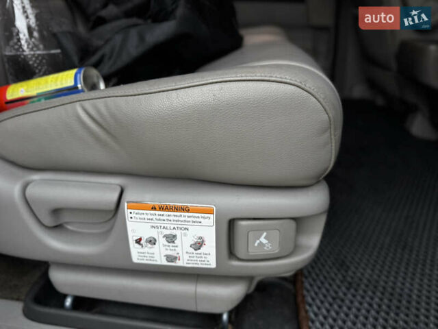 Синій Хонда Одіссей, об'ємом двигуна 3.47 л та пробігом 392 тис. км за 14999 $, фото 43 на Automoto.ua