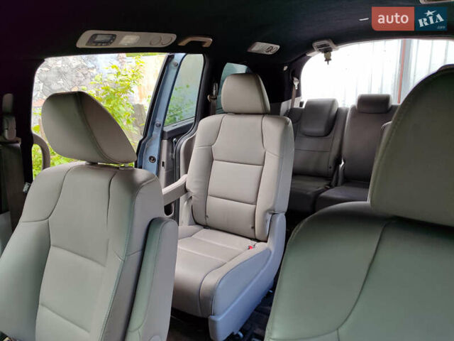 Синий Хонда Одиссей, объемом двигателя 3.47 л и пробегом 335 тыс. км за 15700 $, фото 11 на Automoto.ua