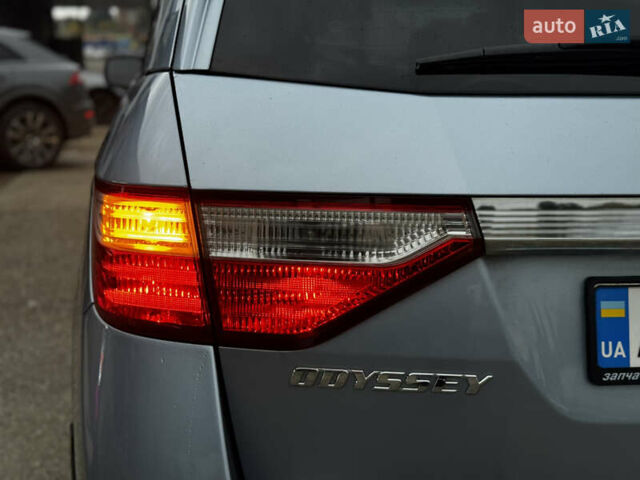 Синій Хонда Одіссей, об'ємом двигуна 3.47 л та пробігом 392 тис. км за 14999 $, фото 10 на Automoto.ua