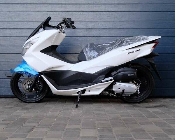 Белый Хонда PCX 125, объемом двигателя 0.13 л и пробегом 1 тыс. км за 2700 $, фото 4 на Automoto.ua