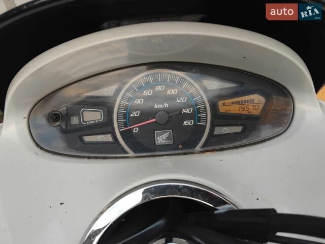Білий Хонда PCX 125, об'ємом двигуна 0.13 л та пробігом 19 тис. км за 1900 $, фото 11 на Automoto.ua