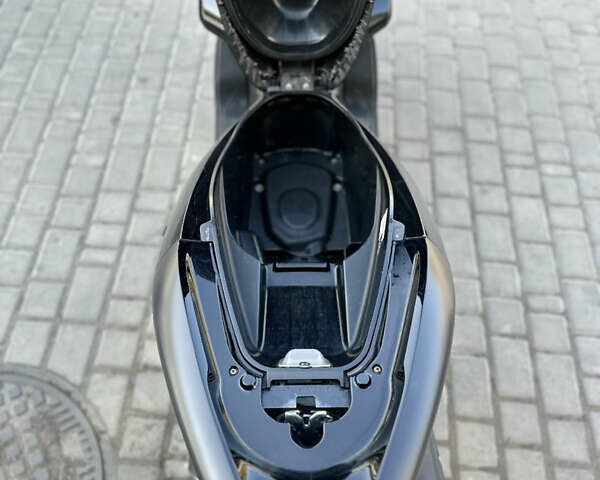 Черный Хонда PCX 125, объемом двигателя 0.13 л и пробегом 20 тыс. км за 2000 $, фото 9 на Automoto.ua