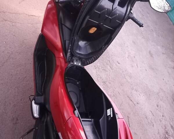 Красный Хонда PCX 125, объемом двигателя 0.13 л и пробегом 13 тыс. км за 1200 $, фото 7 на Automoto.ua