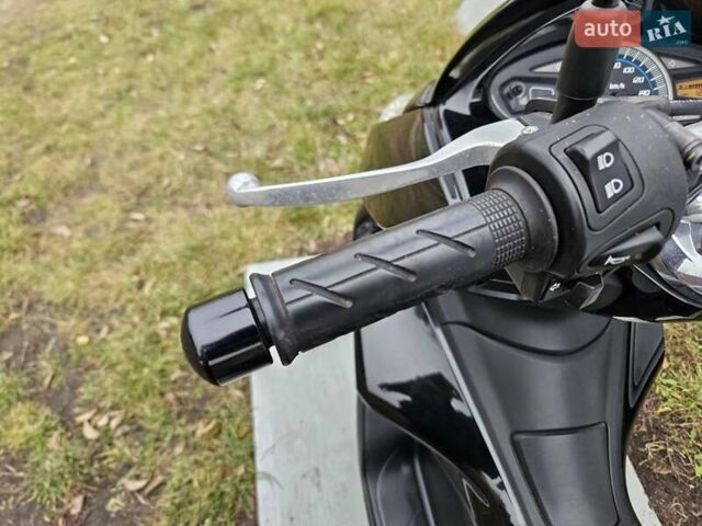 Хонда PCX 125, об'ємом двигуна 0.13 л та пробігом 13 тис. км за 2199 $, фото 6 на Automoto.ua