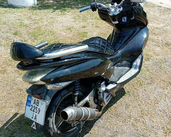 Хонда PCX 125, объемом двигателя 0.13 л и пробегом 34 тыс. км за 1900 $, фото 4 на Automoto.ua