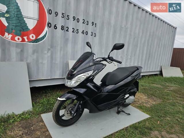 Хонда PCX 125, об'ємом двигуна 0.13 л та пробігом 17 тис. км за 2299 $, фото 2 на Automoto.ua