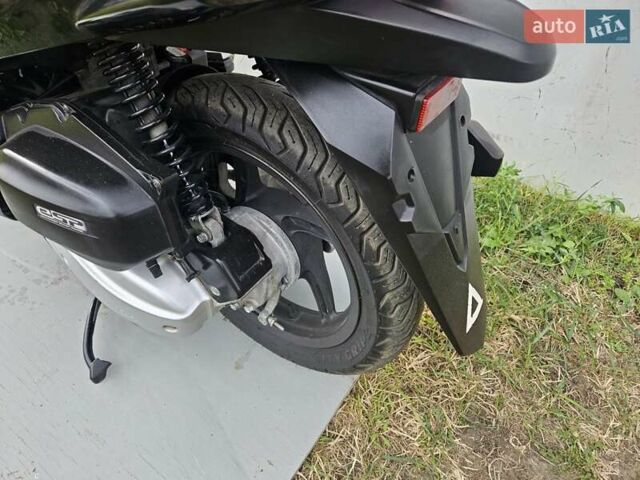 Хонда PCX 125, об'ємом двигуна 0.13 л та пробігом 17 тис. км за 2299 $, фото 6 на Automoto.ua