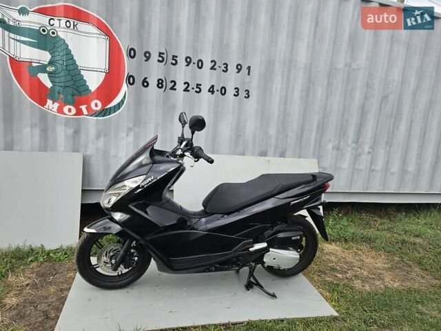 Хонда PCX 125, об'ємом двигуна 0.13 л та пробігом 17 тис. км за 2299 $, фото 1 на Automoto.ua