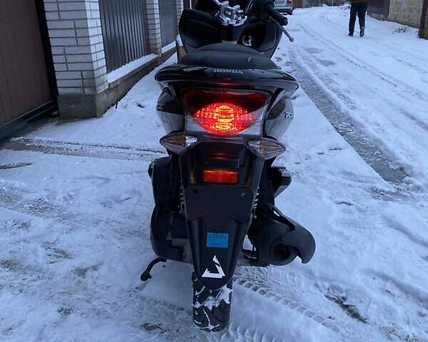 Хонда PCX 125, об'ємом двигуна 0 л та пробігом 41 тис. км за 1800 $, фото 4 на Automoto.ua