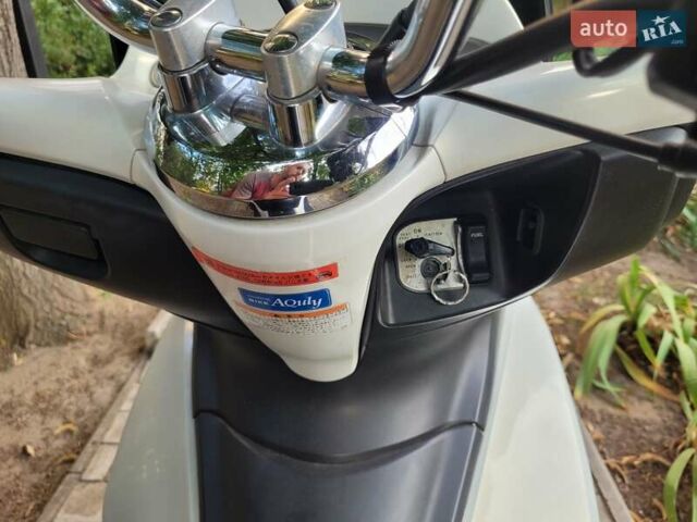 Хонда PCX 125, объемом двигателя 0.13 л и пробегом 20 тыс. км за 2200 $, фото 2 на Automoto.ua