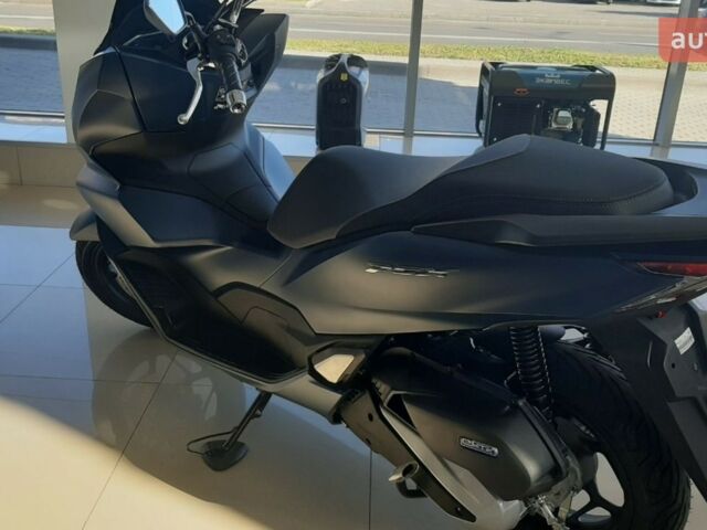 Хонда PCX 125, объемом двигателя 0.13 л и пробегом 0 тыс. км за 3356 $, фото 16 на Automoto.ua