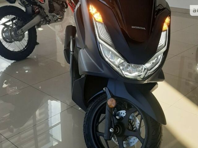 Хонда PCX 125, объемом двигателя 0.13 л и пробегом 0 тыс. км за 3356 $, фото 3 на Automoto.ua