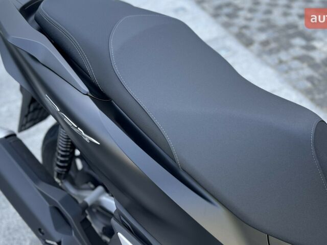 купити нове авто Хонда PCX 125 2024 року від офіційного дилера Дніпромотор Хонда фото