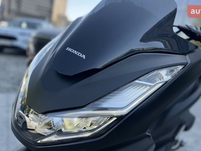 купити нове авто Хонда PCX 125 2024 року від офіційного дилера Дніпромотор Хонда фото