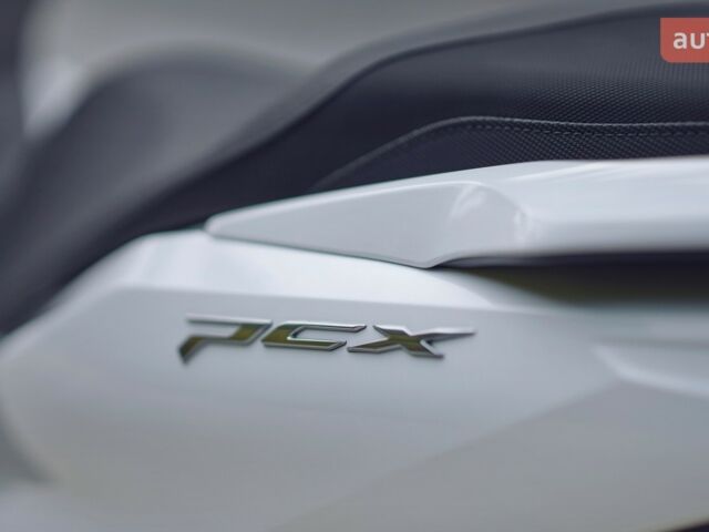 Хонда PCX 125, объемом двигателя 0.13 л и пробегом 0 тыс. км за 3664 $, фото 12 на Automoto.ua