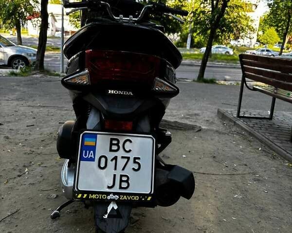 Синій Хонда PCX 125, об'ємом двигуна 0.13 л та пробігом 53 тис. км за 1700 $, фото 4 на Automoto.ua