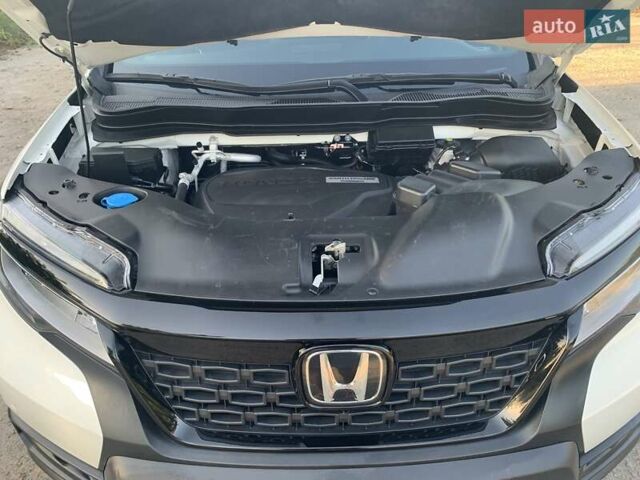 Белый Хонда Пасспорт, объемом двигателя 3.5 л и пробегом 45 тыс. км за 22999 $, фото 26 на Automoto.ua