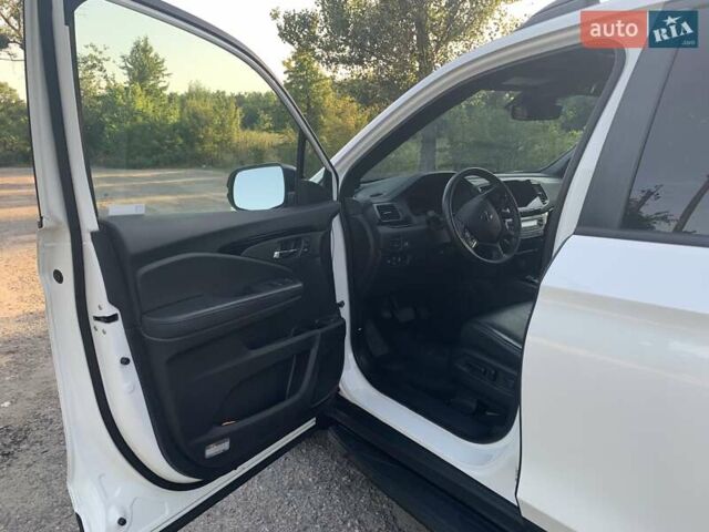 Белый Хонда Пасспорт, объемом двигателя 3.5 л и пробегом 45 тыс. км за 22999 $, фото 20 на Automoto.ua