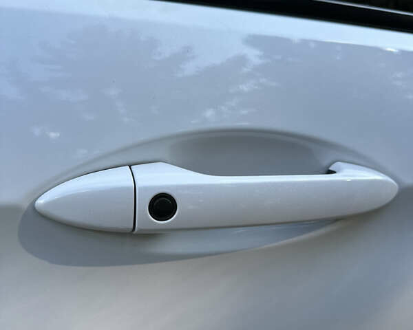 Білий Хонда Пасспорт, об'ємом двигуна 3.47 л та пробігом 82 тис. км за 20499 $, фото 7 на Automoto.ua