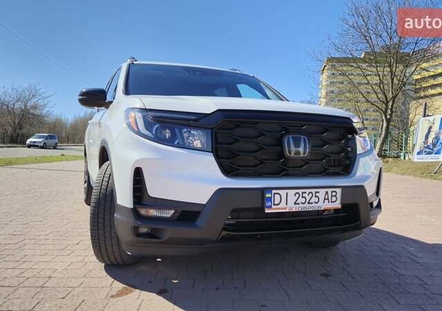 Белый Хонда Пасспорт, объемом двигателя 3.47 л и пробегом 20 тыс. км за 25000 $, фото 42 на Automoto.ua