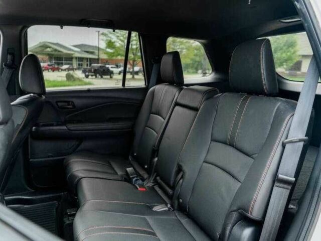 Белый Хонда Пасспорт, объемом двигателя 3.5 л и пробегом 32 тыс. км за 8600 $, фото 7 на Automoto.ua